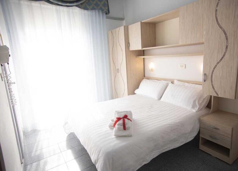 Hotel Gardenia Bellaria-Igea Marina Bagian luar foto