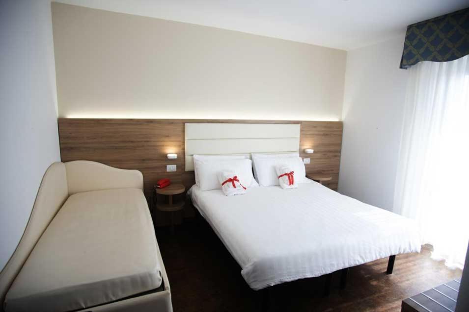 Hotel Gardenia Bellaria-Igea Marina Bagian luar foto