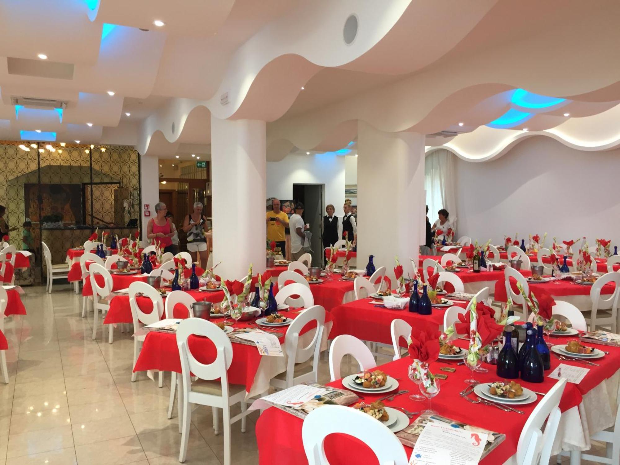 Hotel Gardenia Bellaria-Igea Marina Bagian luar foto